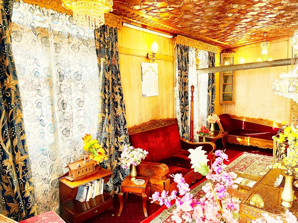 Bed and Breakfast Lake Victoria Houseboats Srīnagar Exterior foto